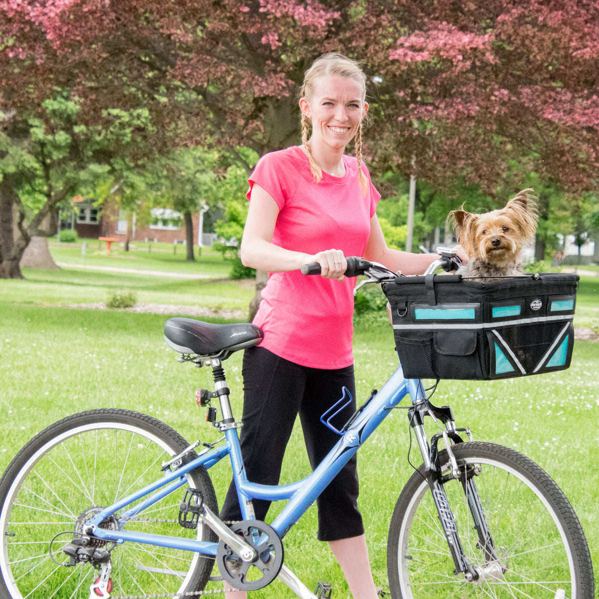 Travelin K9 Pet-Pilot MAX basket for Bike | Pet Transporter | CHOOSE COLORS | Basket Bicycle Carrier Pets | EASY to install, Fully Assembled | Liner & Pad
